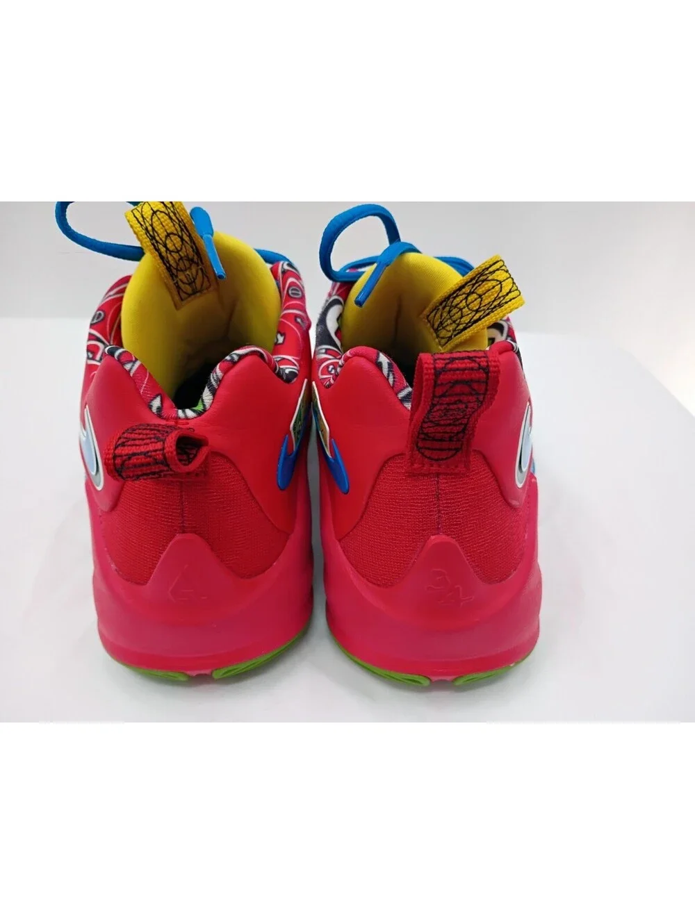 Nike zoom freak